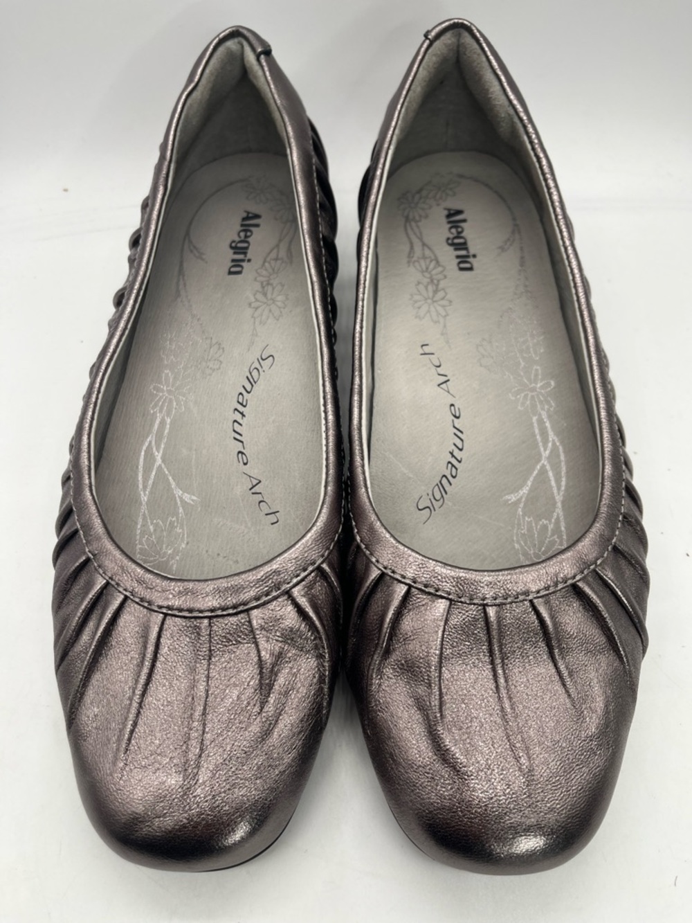 Alegria Beka Pewter pleated leather ballet flats women’s Sz 8